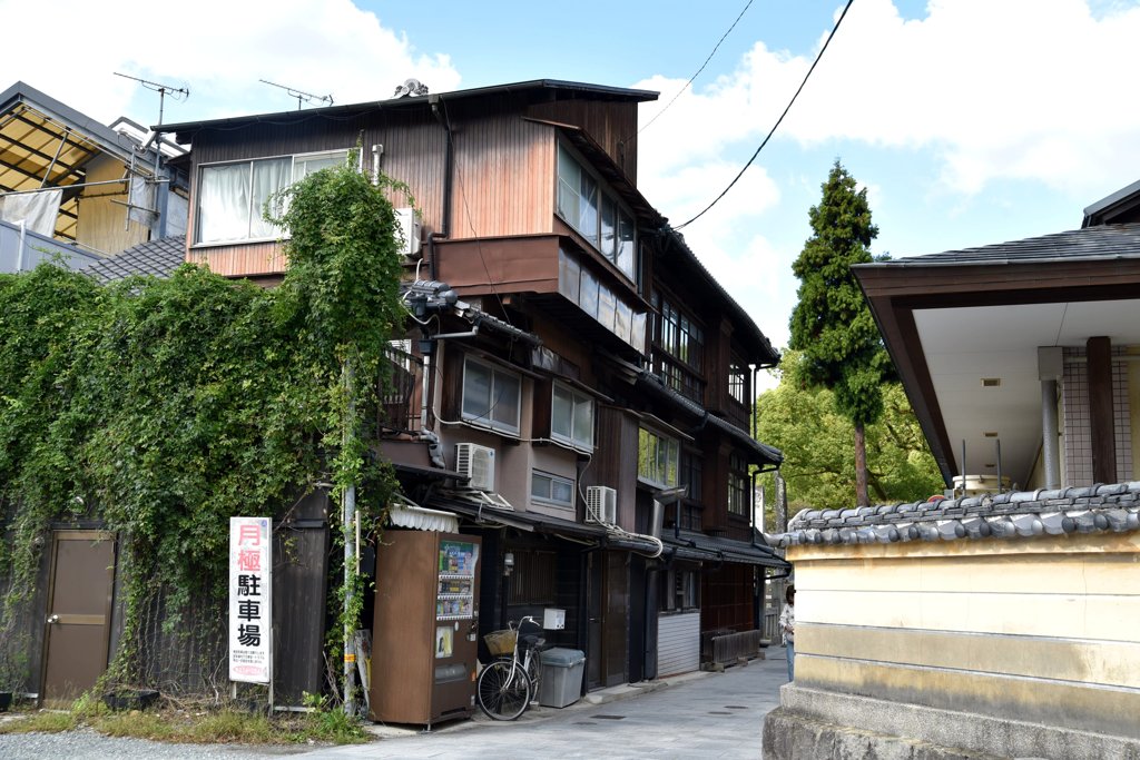 木造3階建て　太宰府にて