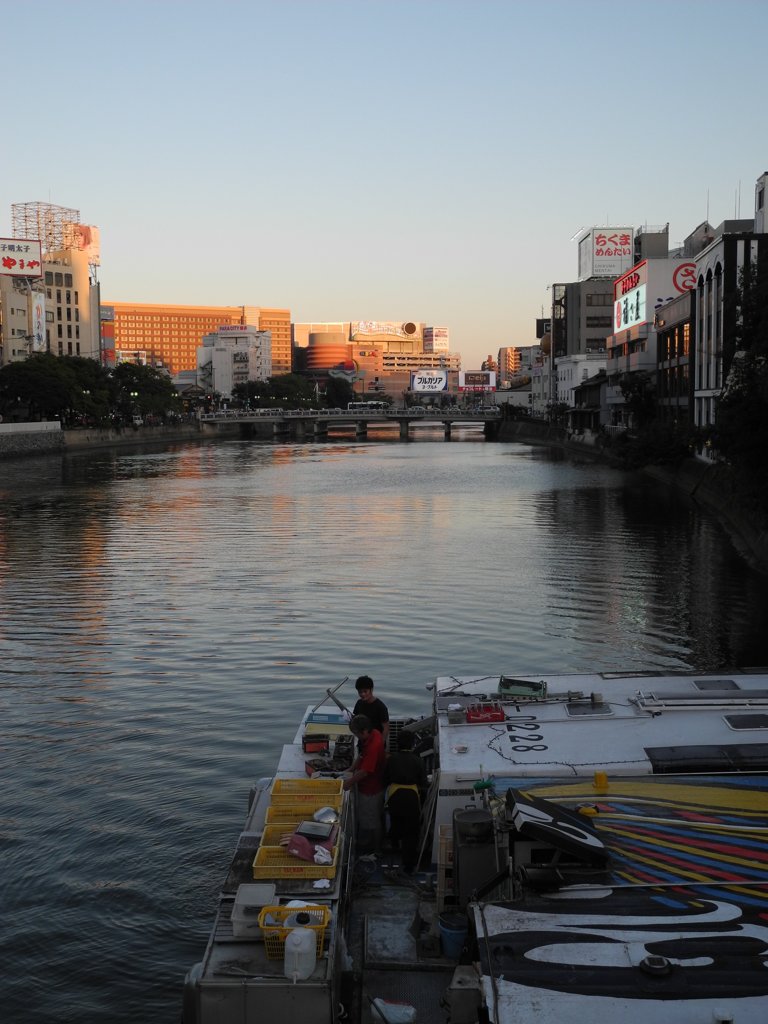 夕方の川景色