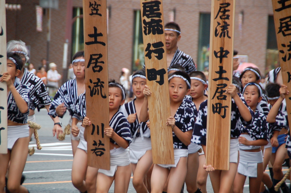 山笠　先頭走ります