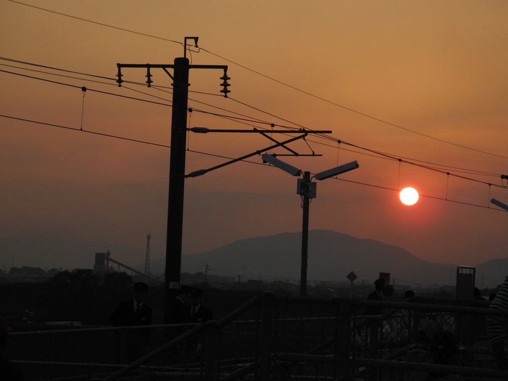 電柱と夕陽