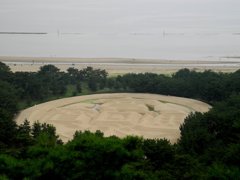 巨大　寛永通宝の砂絵