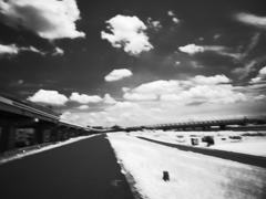 空と道