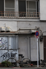 ここにいつも停めます。