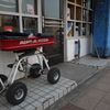 赤い車