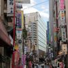 知らない町にいても