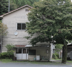 思い出は閉じ込めたまま