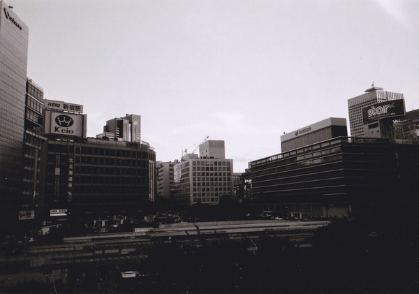 新宿３
