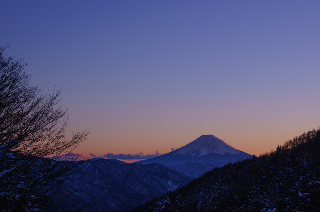 柳沢峠からの富士山