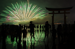 宮島水中花火大会