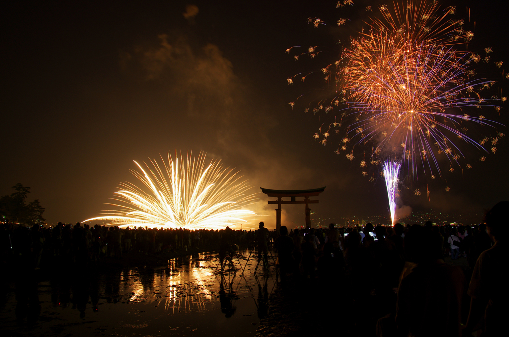 宮島水中花火大会
