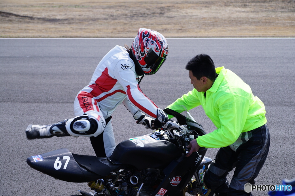 superドリームSundayレース開幕戦