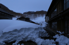 酸ヶ湯の夜が始まります