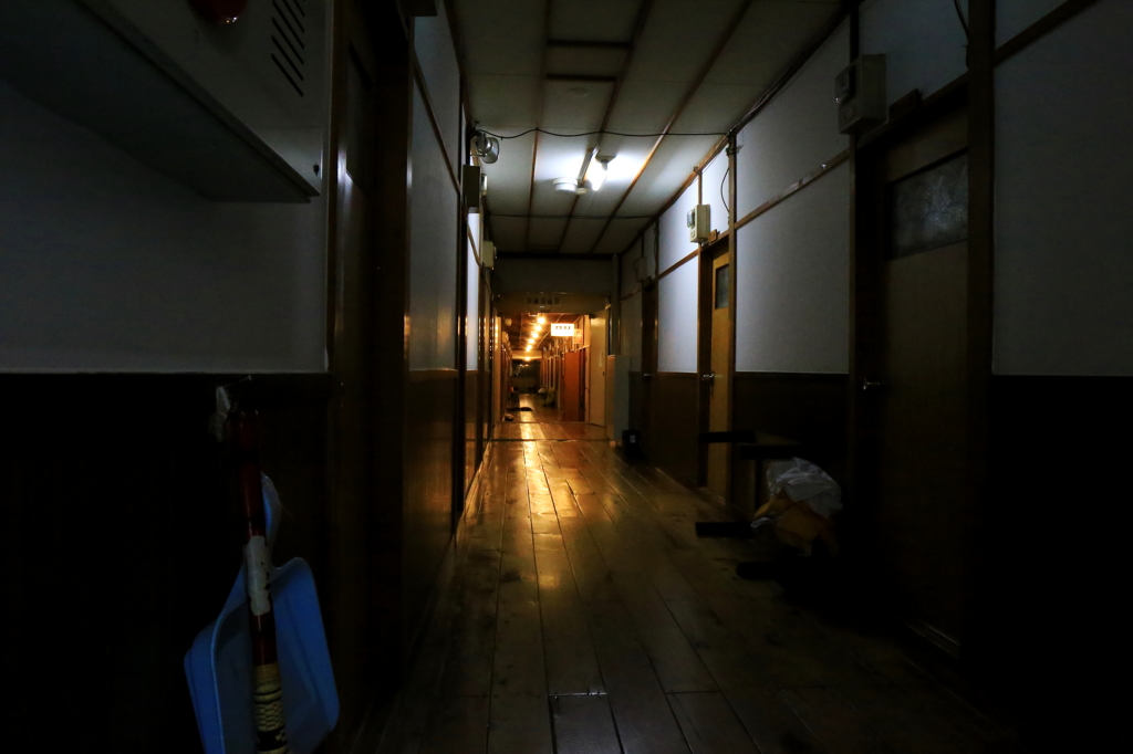 湯治場の夜