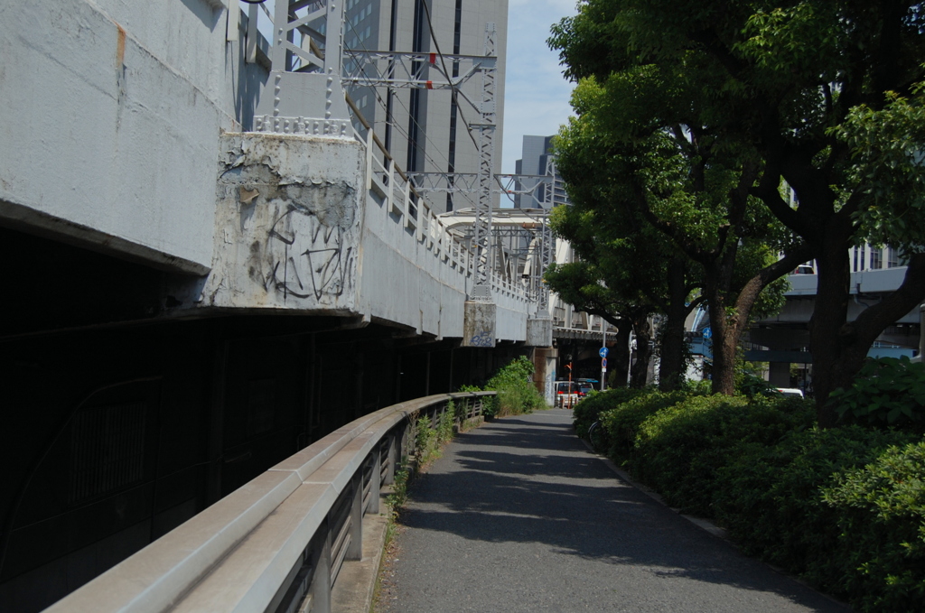 ぐにゃり