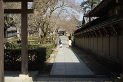 F867F054