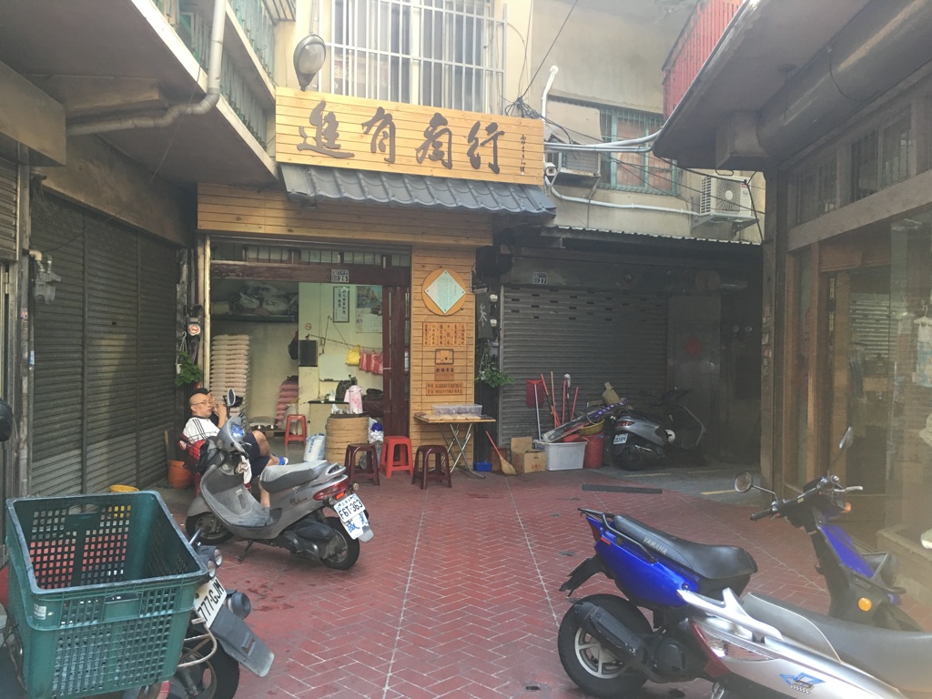 EBA7E863