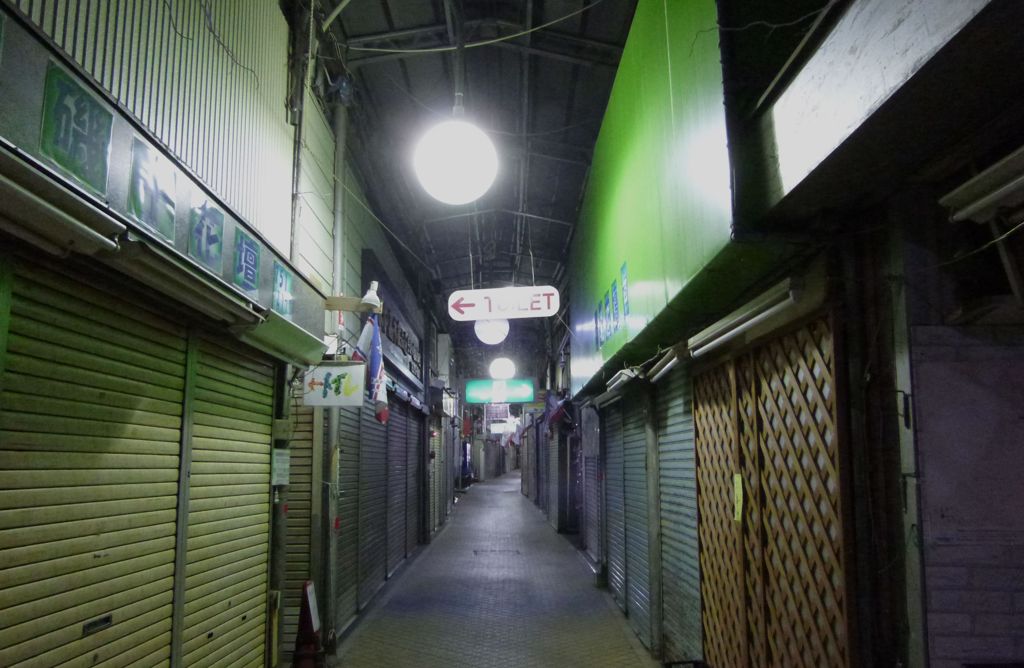 深夜の浜マーケット