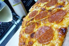 Pizza & Wine