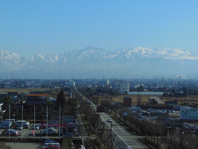 富山空港からの立山連峰♪