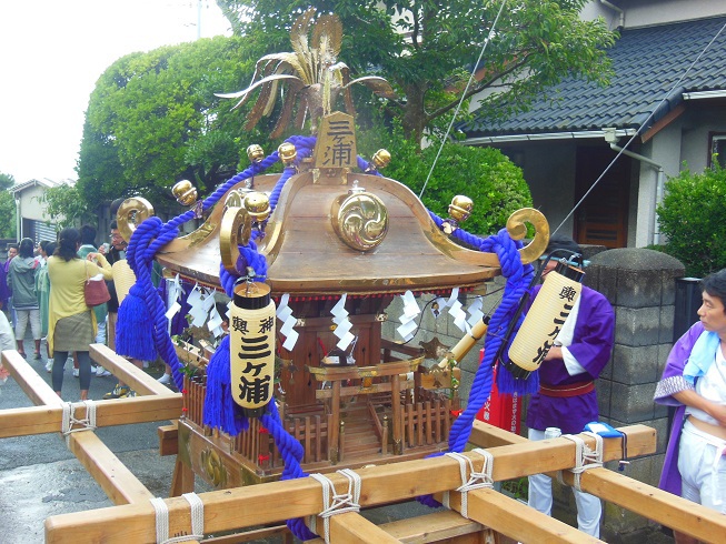 ♪葉山森戸神社のお神輿