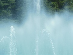 富山県庁の噴水^-^