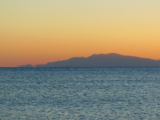 伊豆半島～先端が浮かんでいます^^