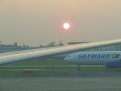 ♪福岡空港の夕日