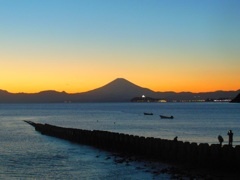 ♪夕暮れ逗子海岸