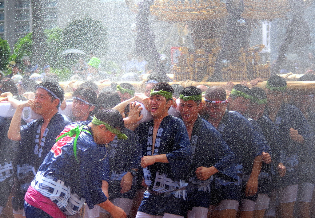 男　衆