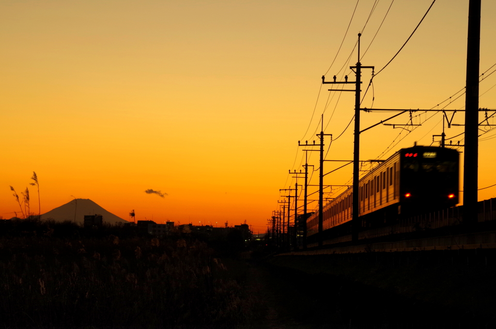 彩の国夕景