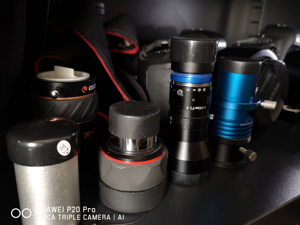 LEICA