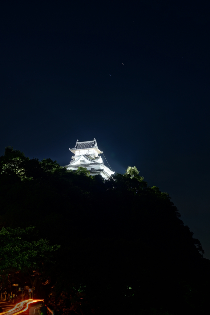 夜の犬山城と火星とスピカのランデブー