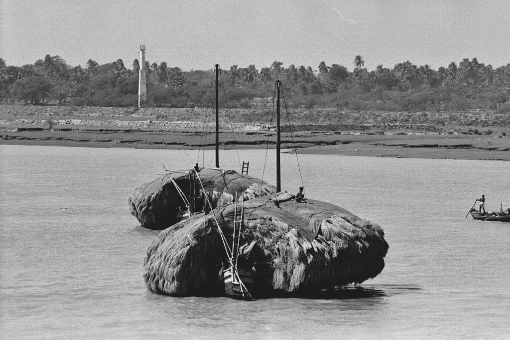 １９７９年インド　ガンジス河にて　２
