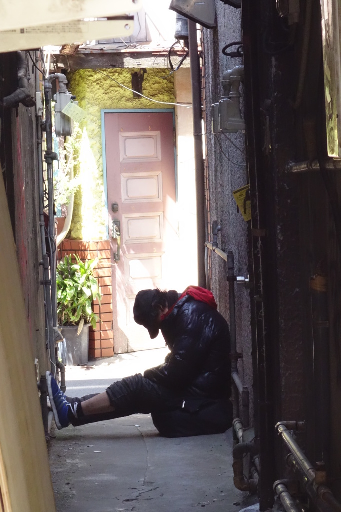 新宿ゴールデン街　（１）５－２「若者」