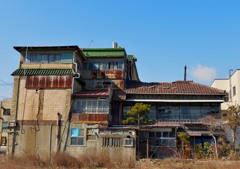 石巻　観慶丸陶器店（５）「なんだと思います」