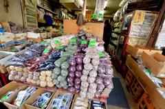 巣鴨地蔵通り商店街　「豆」