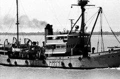 １９７９年インド　ガンジス河にて５