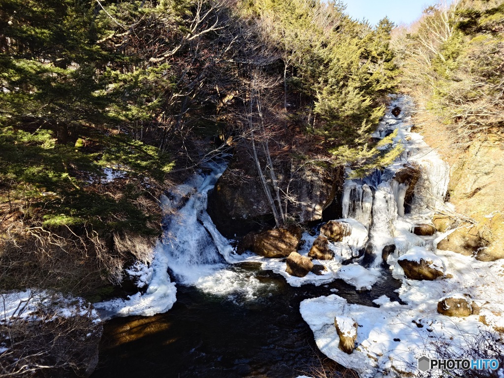 結氷竜頭の滝