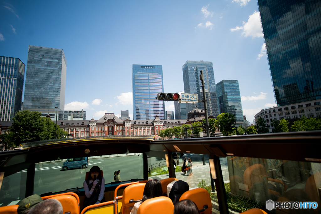 オープントップ「私は東京のバスガール、発車オーライ」