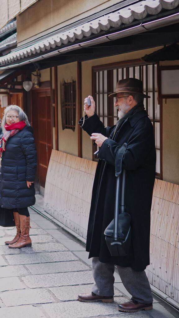 祇園白川巽橋切り通しで『舞妓は〜ん♪』