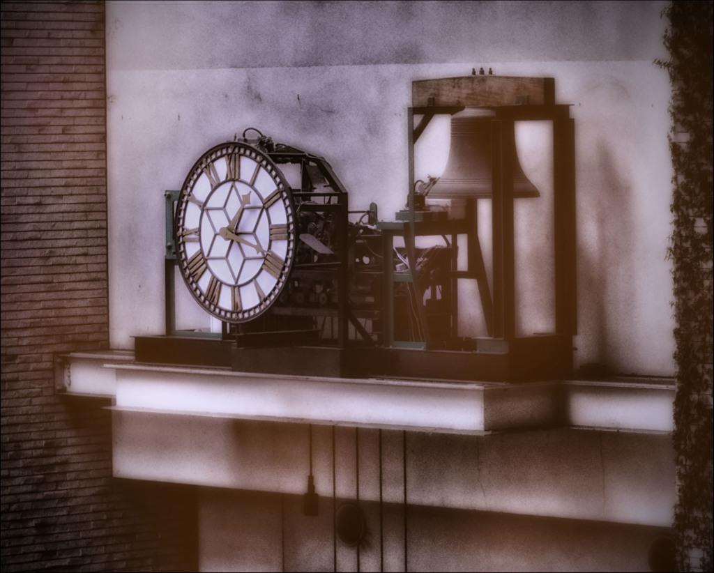 NOSTALGIC  METAPHOR