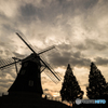 - 風車の夜明け -