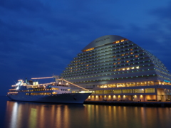 オリエンタルホテルとルミナス