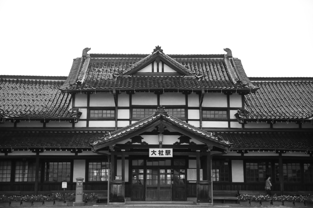駅外観