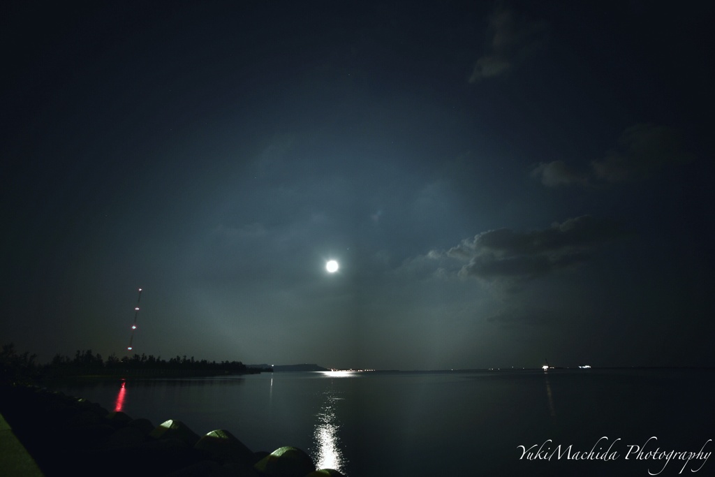 夜空に満月