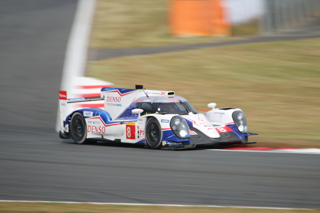 FIA世界耐久選手権（WEC）第５戦コカ・コーラコーナー　３