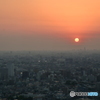 都会の夕暮れ