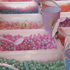 パステルカラーの砂糖菓子