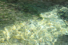 山の水