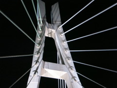 夜の橋脚-2